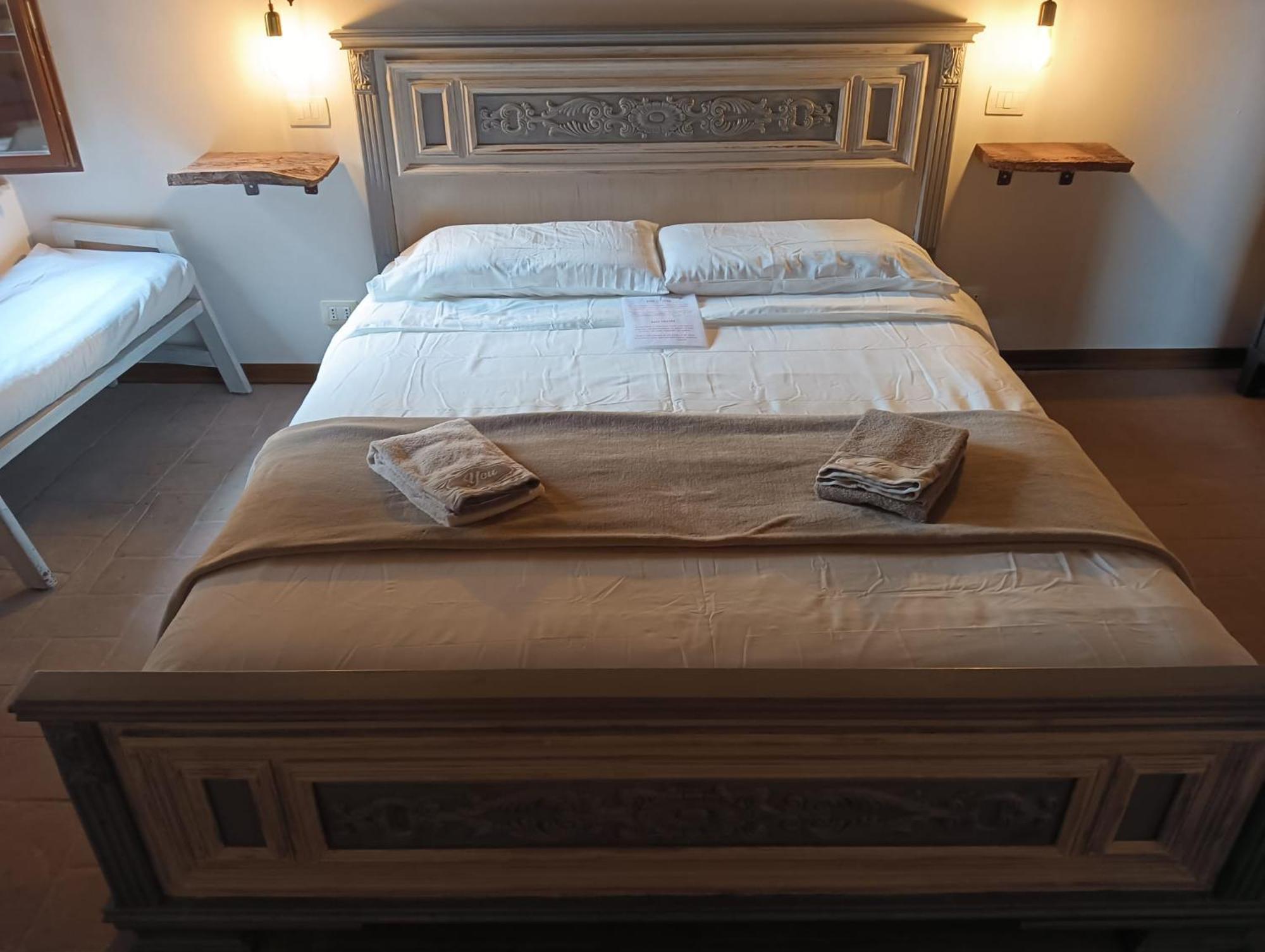 Castiglione della Valle Casa Vacanze Castiglione - 4 Posti Letto מראה חיצוני תמונה